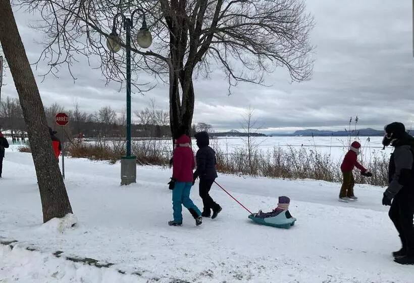 Magog Waterfront Studio 106