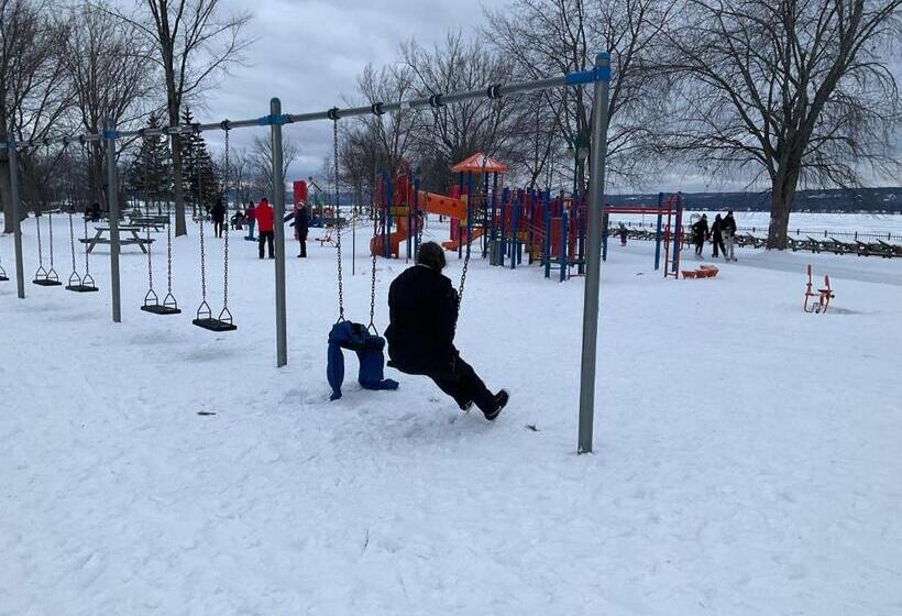 Magog Waterfront Studio 106