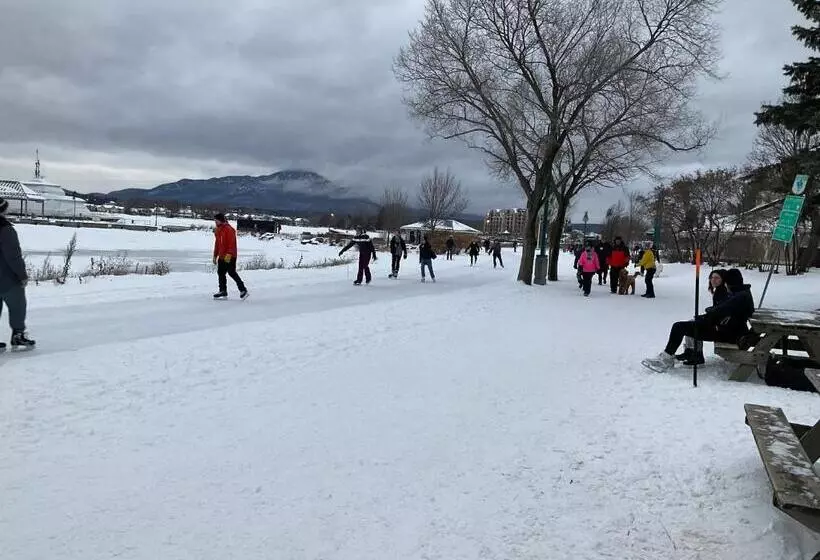 Magog Waterfront Studio 106