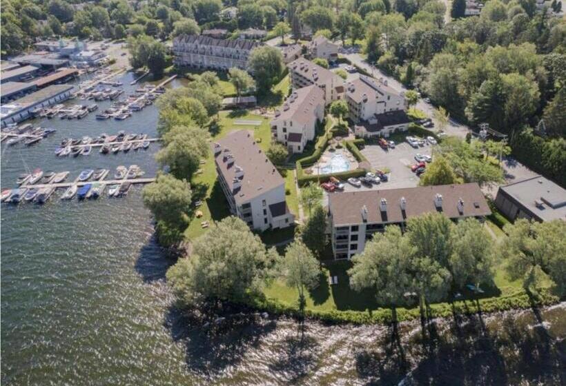 Magog Waterfront Studio 106