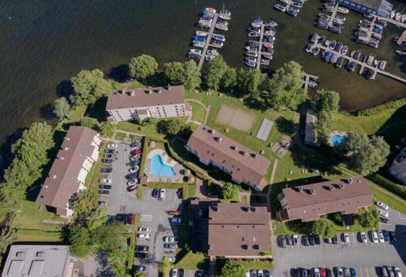 Magog Waterfront Studio 106