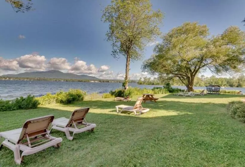 Magog Waterfront Studio 106