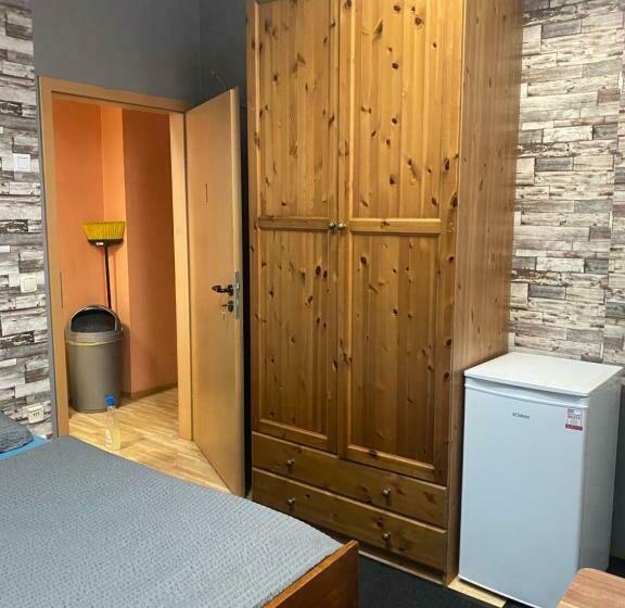 ペンション Hipokratios 1