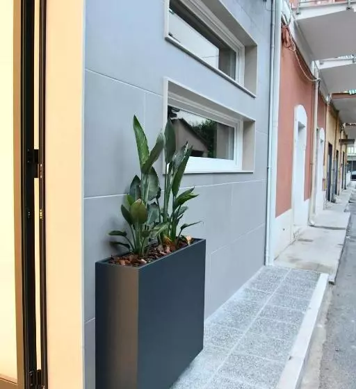 ペンション Nu House Rooms & Apartments