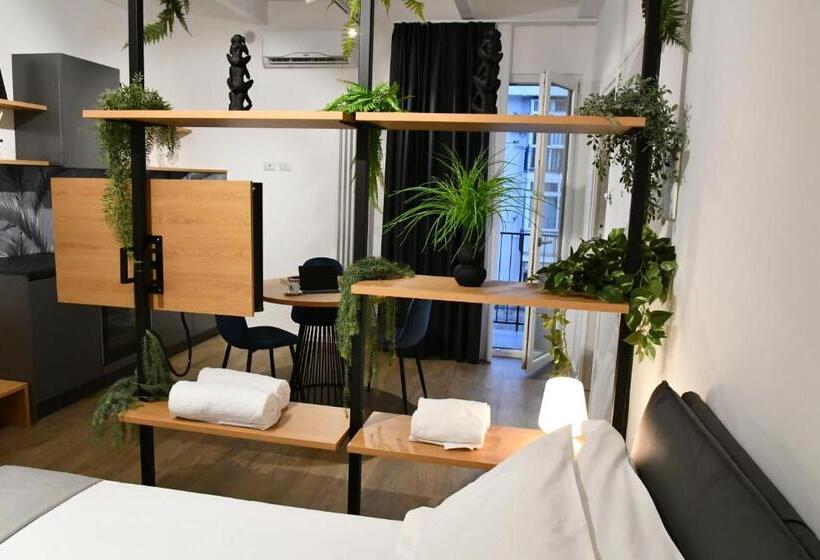 Пансион Nu House Rooms & Apartments