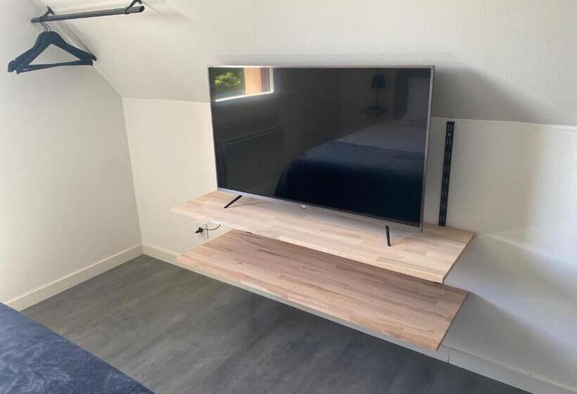 Bed and Breakfast Aux Charmes