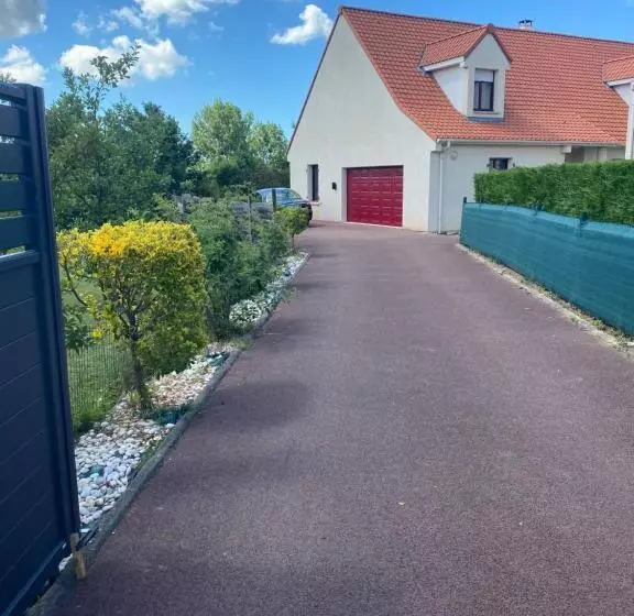 Aamiaismajoitus (B&B) Aux Charmes