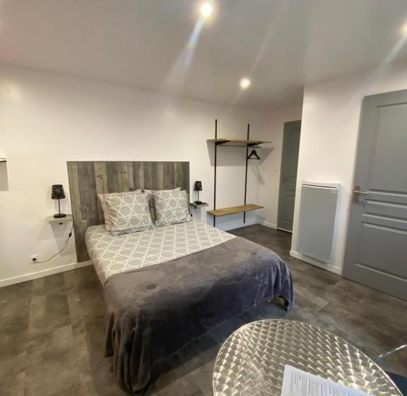 Bed and Breakfast Aux Charmes