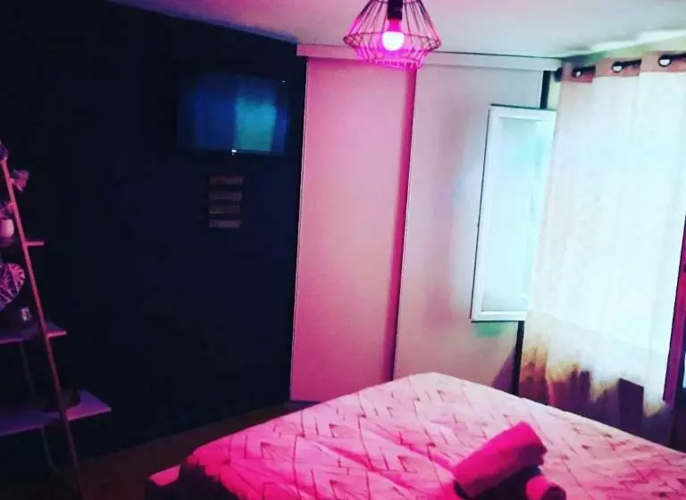 Hotelli Maison Avec Jacuzzi