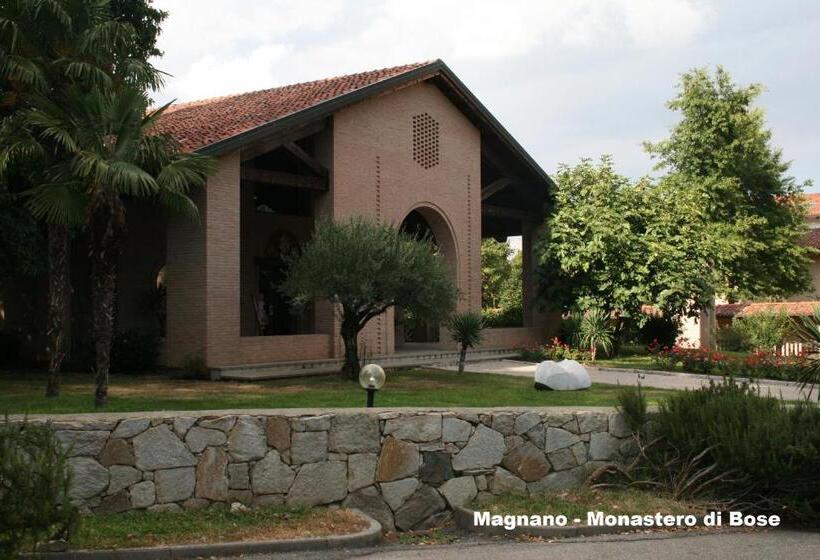 بنسيون La Robinera