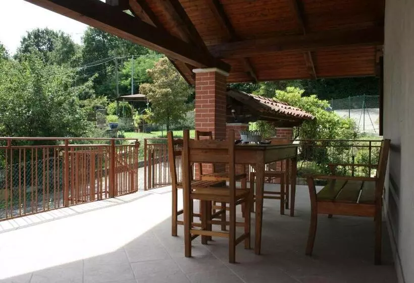 Majatalo La Robinera