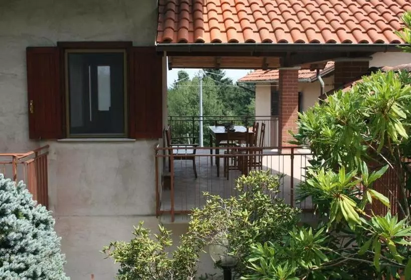 Majatalo La Robinera