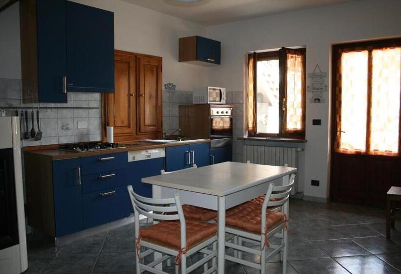 بنسيون La Robinera