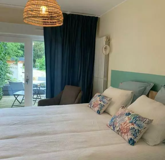 ベッドアンドブレックファースト Chambres Des Marais