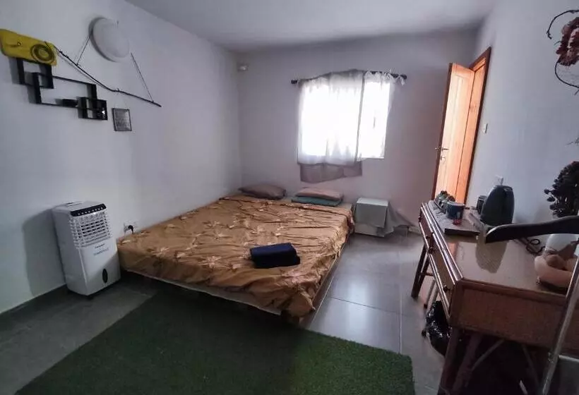 تختخواب و صبحانه Dhara House Malta