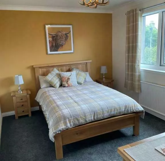 Aamiaismajoitus (B&B) Haste Ye Back