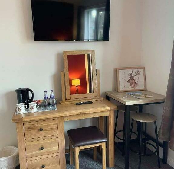 Bed and Breakfast Haste Ye Back