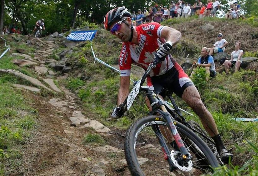 Condo Climatisé Près Du Mont Sainte Anne Avec Parc Aquatique, Piscine, Spa, Gym, Arcades Et Billard
