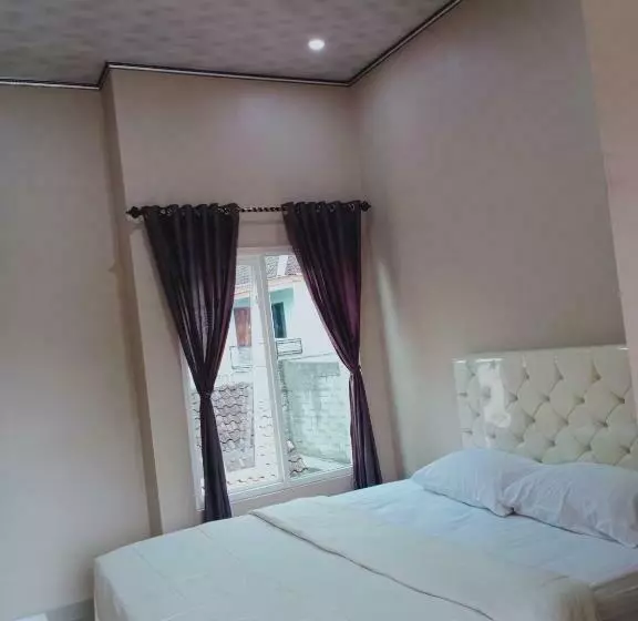 Pensiune Villa Pringgitan