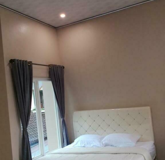 Pansiyon Villa Pringgitan