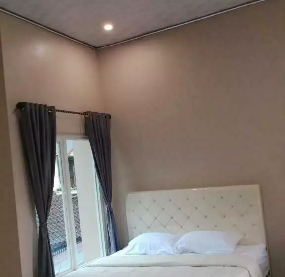 Pensiune Villa Pringgitan