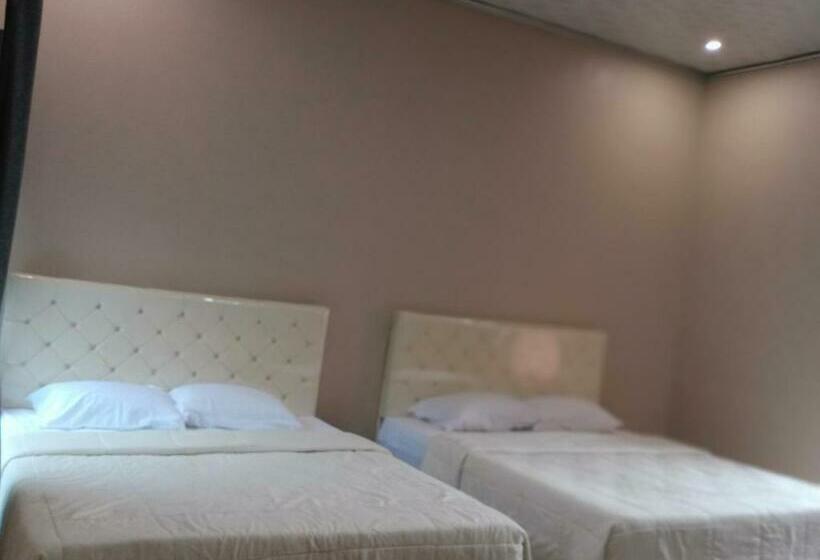 Pansiyon Villa Pringgitan