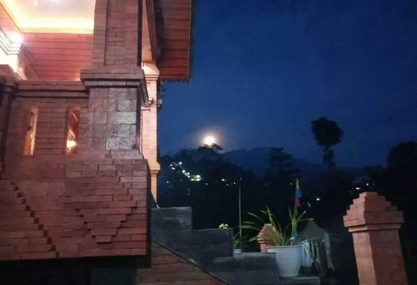 Pensiune Villa Pringgitan