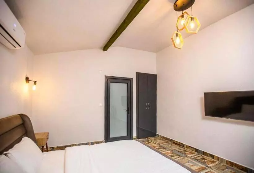 تختخواب و صبحانه Sapancaminihouse