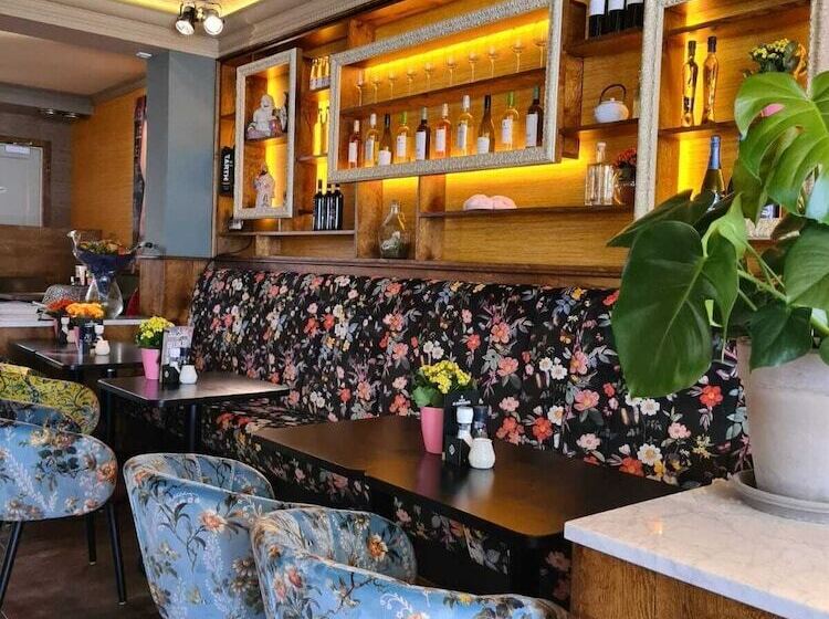 酒店 Anna Van Chiel