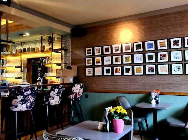 酒店 Anna Van Chiel