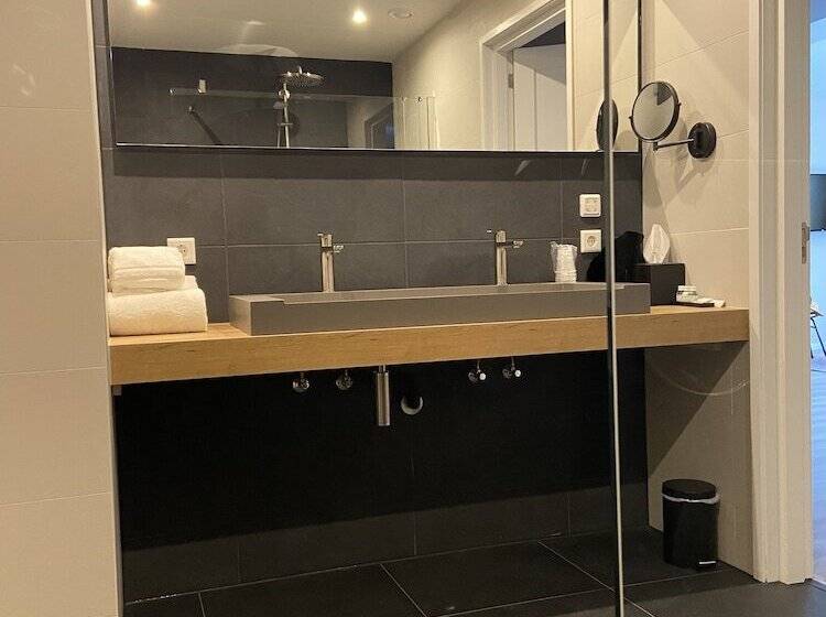 酒店 Anna Van Chiel