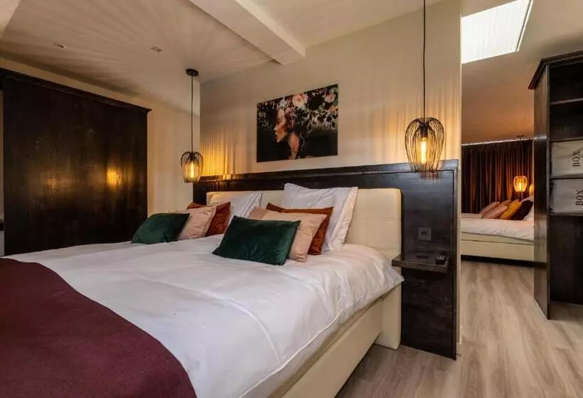 Hotelli Anna Van Chiel