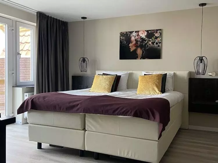 Hotelli Anna Van Chiel