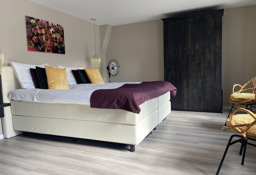 酒店 Anna Van Chiel