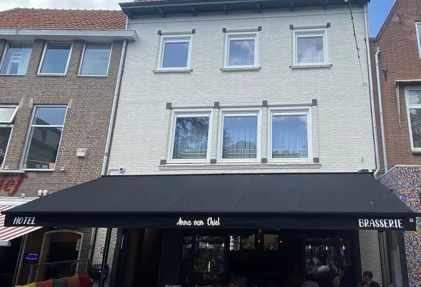 Hotelli Anna Van Chiel