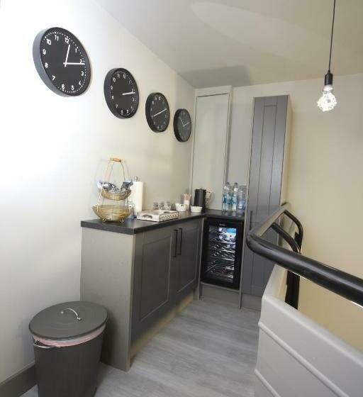 Отель The Solo No 1 Bank Chambers