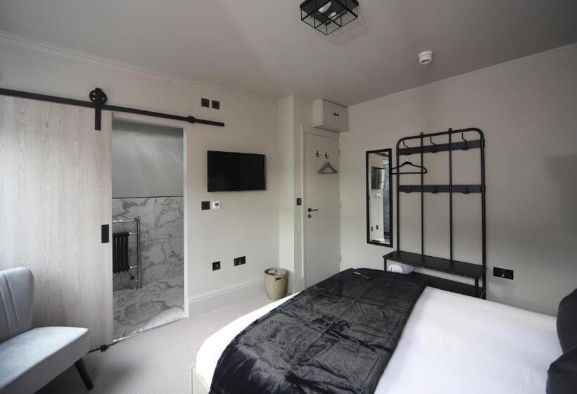 Отель The Solo No 1 Bank Chambers