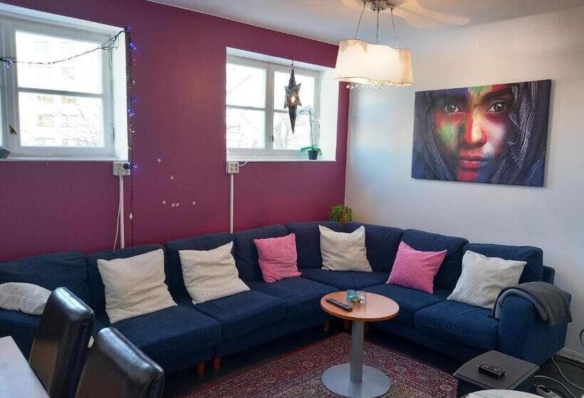 Crafoord Place Hostel