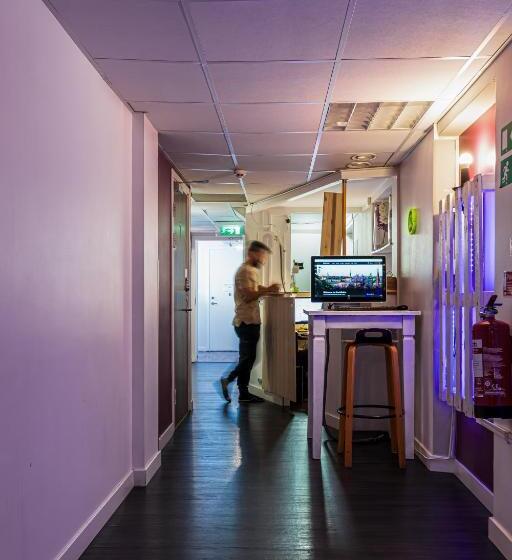 Crafoord Place Hostel