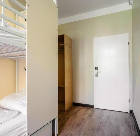 Eastseven Berlin Hostel