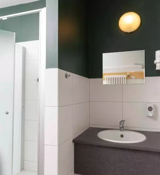 Eastseven Berlin Hostel