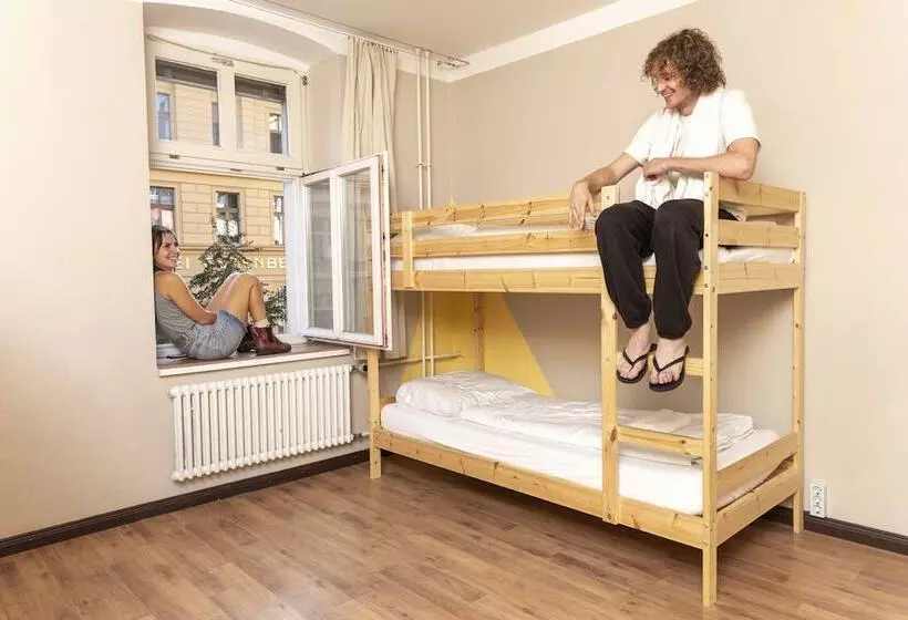 Eastseven Berlin Hostel