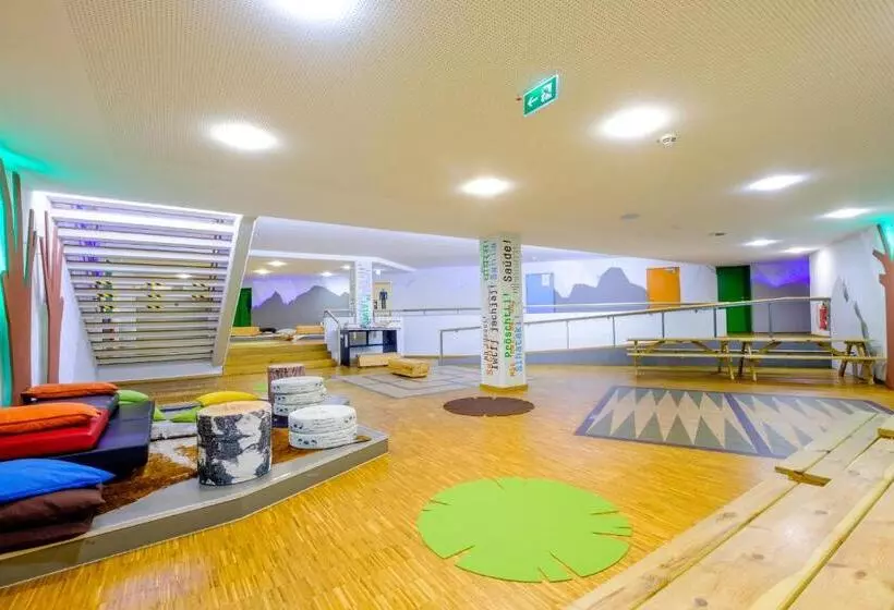 Hi Munich Park Youth Hostel