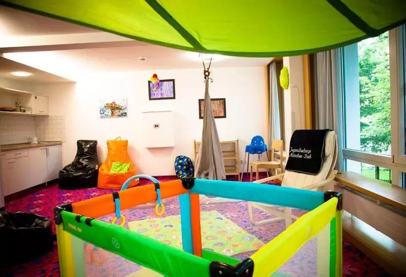 Hi Munich Park Youth Hostel