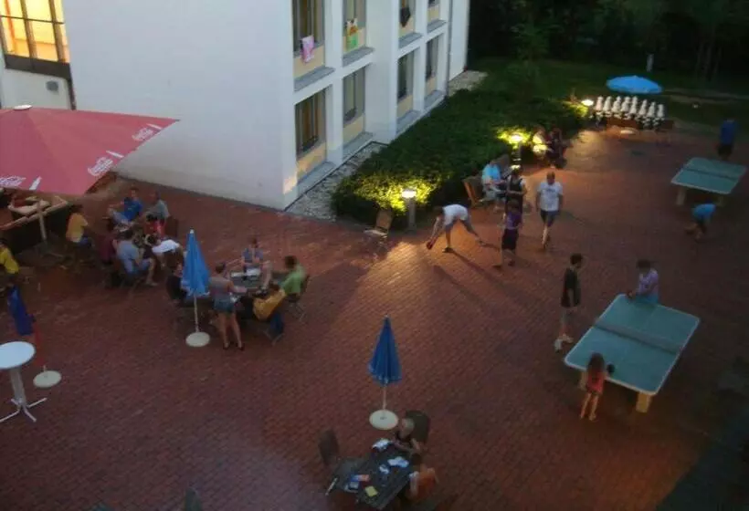 Hi Munich Park Youth Hostel