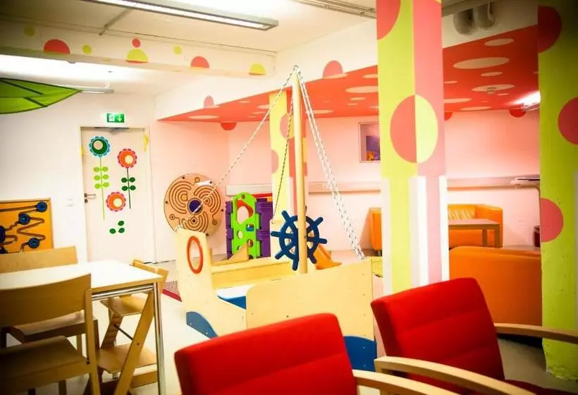 Hi Munich Park Youth Hostel