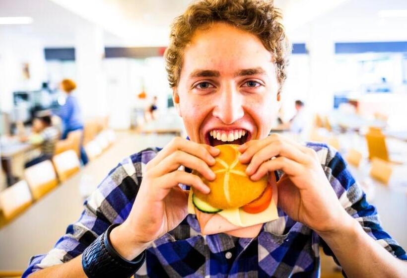 Hi Munich Park Youth Hostel