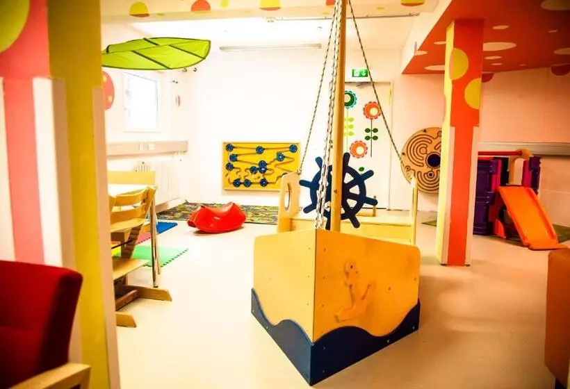 Hi Munich Park Youth Hostel