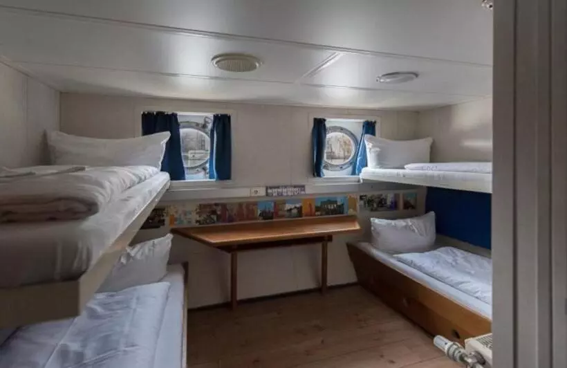 مسافرخانه Shipotel Berlin Gmbh, Shipotel Eastern & Shipotel Western