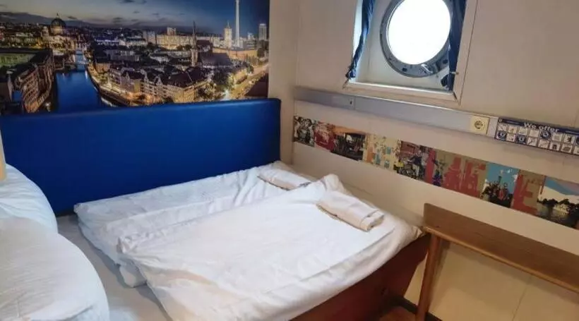 مسافرخانه Shipotel Berlin Gmbh, Shipotel Eastern & Shipotel Western